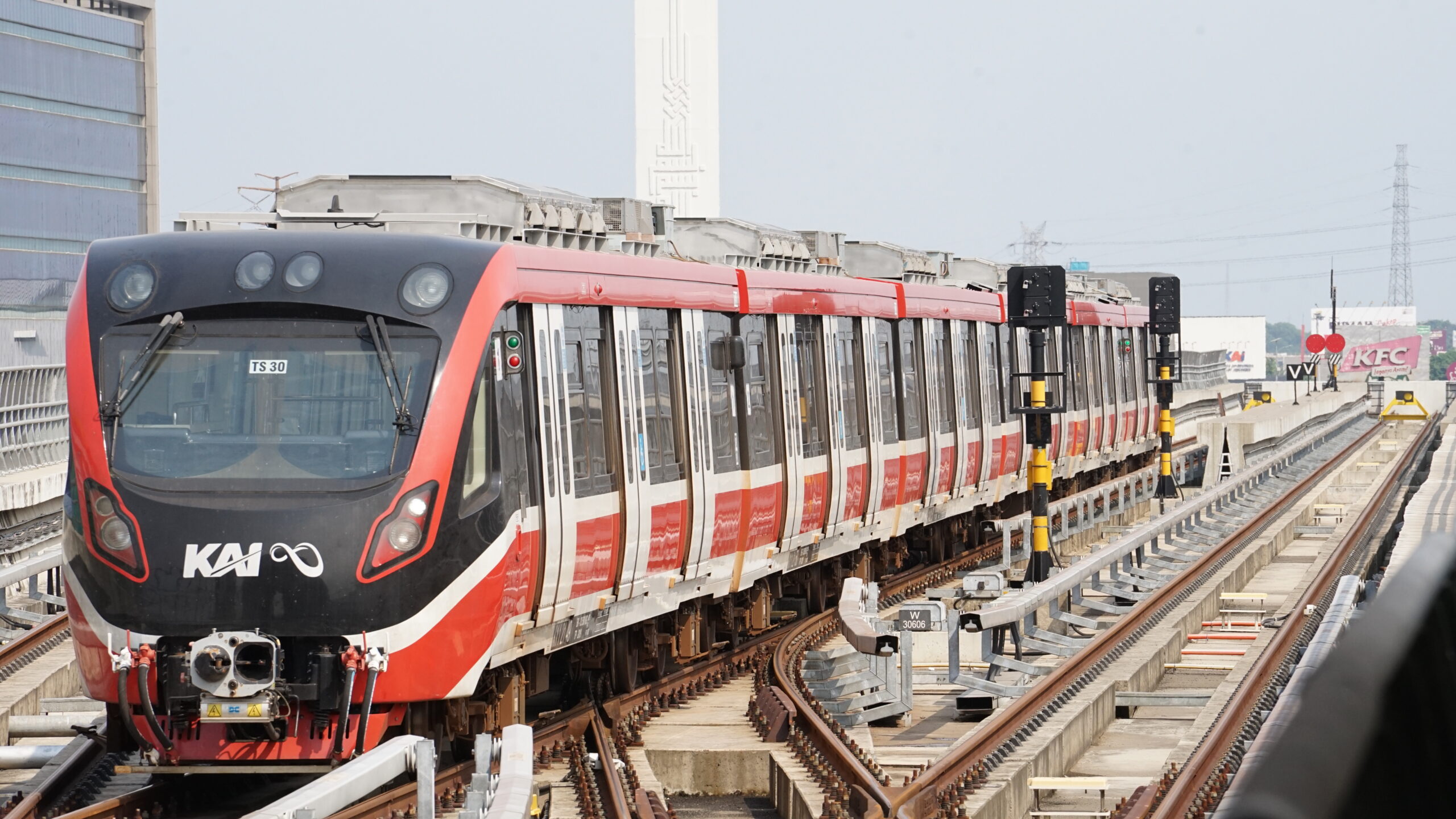LRT Jakarta, Elevated Track